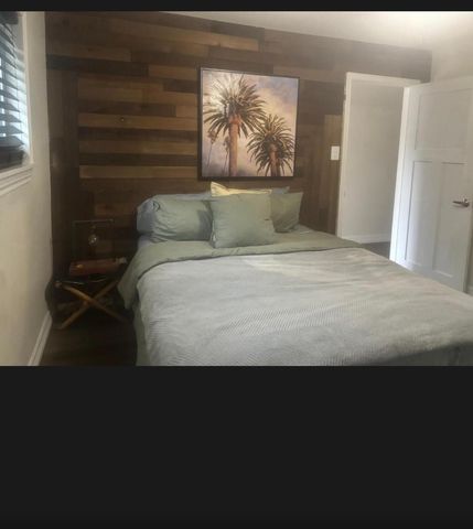 6811 Saint Augustine Street, Houston, TX 77021