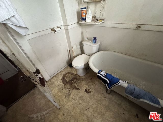 620 W 42nd Place, Los Angeles, CA 90037