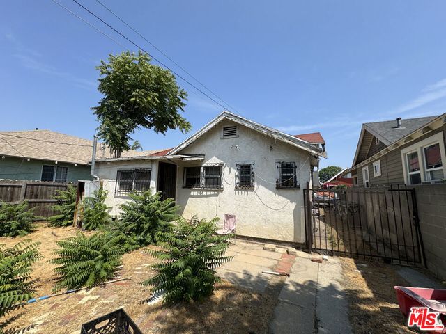 620 W 42nd Place, Los Angeles, CA 90037