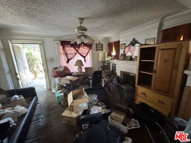 620 W 42nd Place, Los Angeles, CA 90037