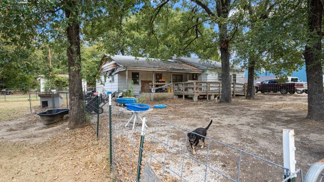 106 Winter Lane, Mabank, TX 75156