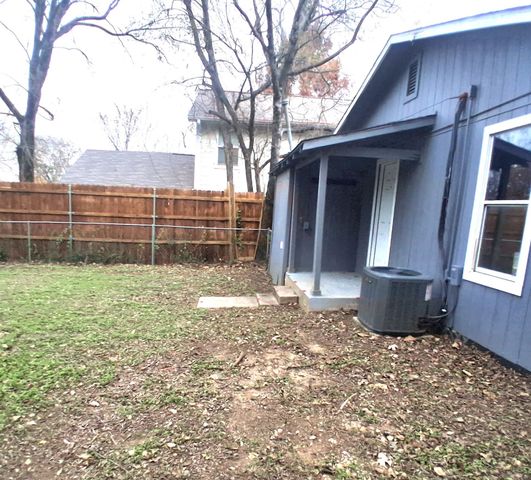 820 Allen Street, Denton, TX 76205