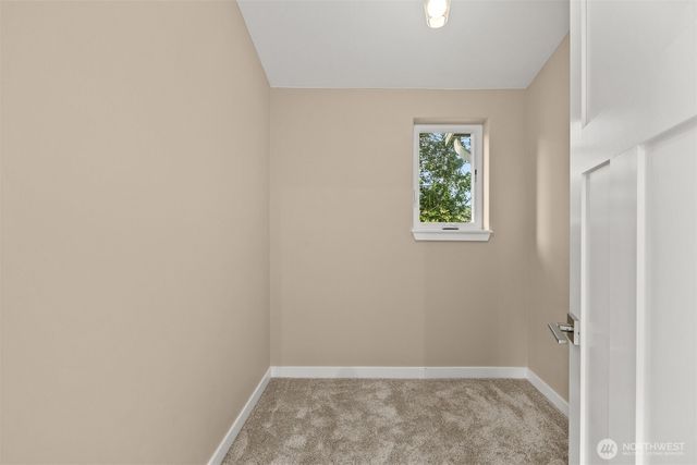 6417 Ellis Avenue S, Seattle, WA 98108