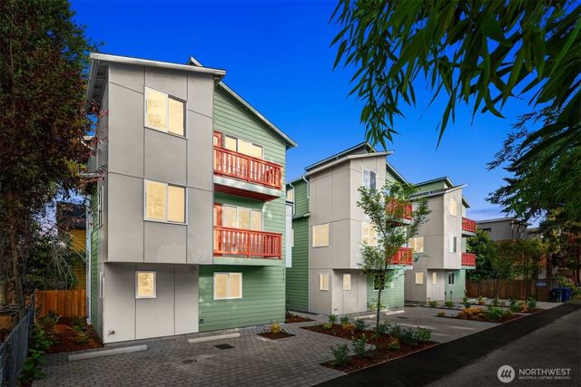 6417 Ellis Avenue S, Seattle, WA 98108