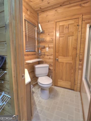 90 Campfire Drive, Cleveland, GA 30528