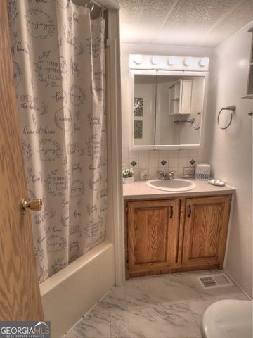 90 Campfire Drive, Cleveland, GA 30528