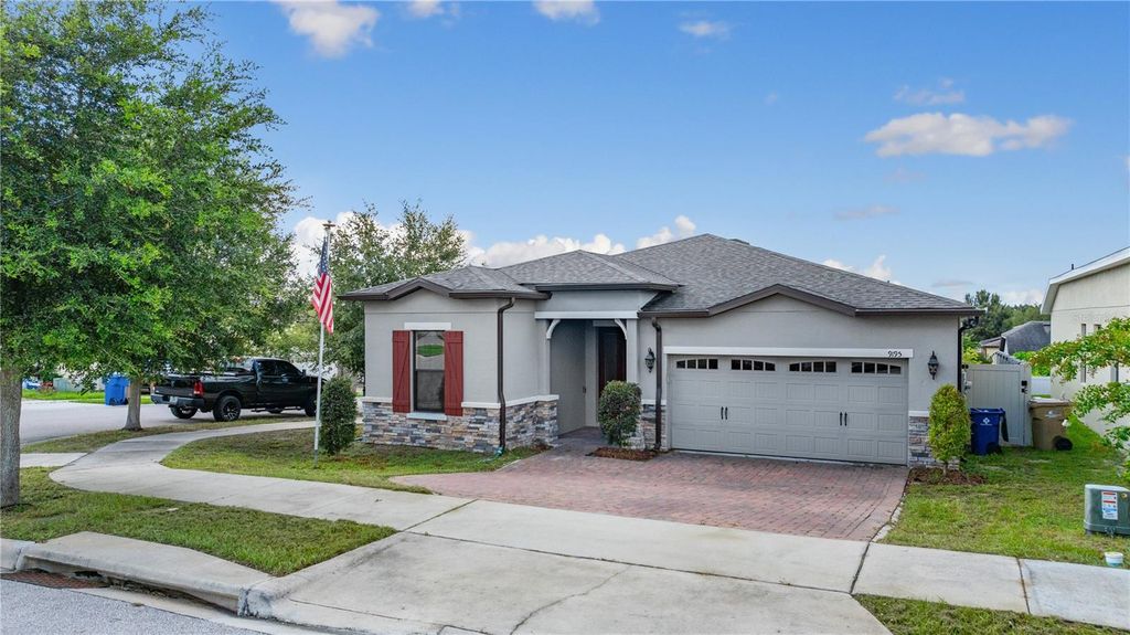 9195 CHANDLER DRIVE, Groveland, FL 34736