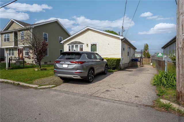 102 Kenmore Street, Pawtucket, RI 02861
