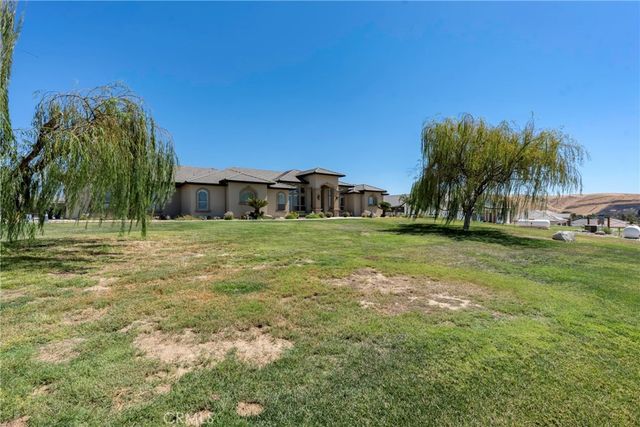 11035 Rio Mesa Drive, Bakersfield, CA 93308