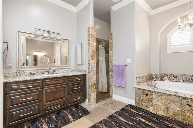 11035 Rio Mesa Drive, Bakersfield, CA 93308