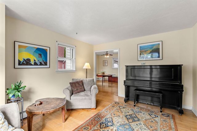 25 Alden Place, Newton, MA 02465