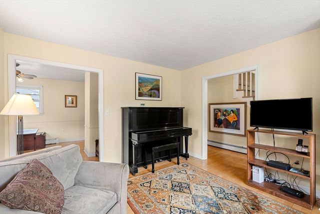 25 Alden Place, Newton, MA 02465