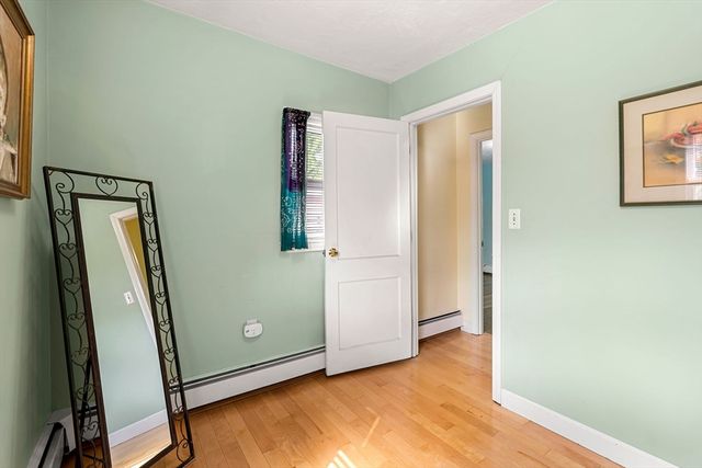 25 Alden Place, Newton, MA 02465