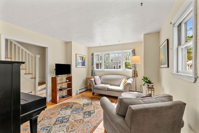 25 Alden Place, Newton, MA 02465