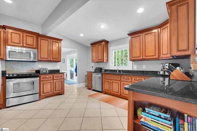 19 David Street, Greenville, SC 29609
