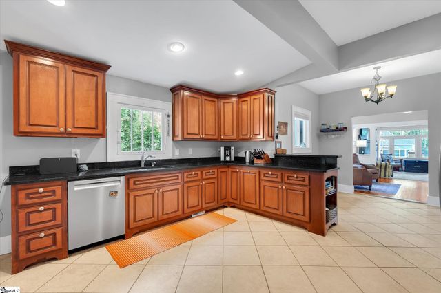 19 David Street, Greenville, SC 29609