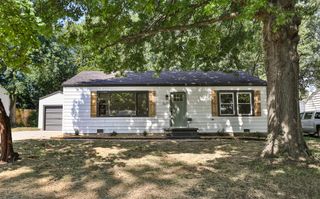 1637 S Broadway Avenue, Springfield, MO 65807