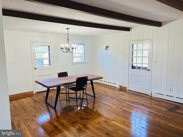 3900 LAUREL RD, Alexandria, VA 22309