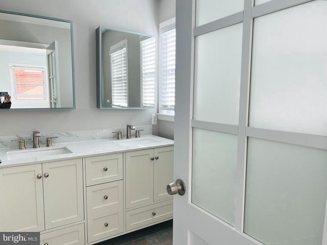 3900 LAUREL RD, Alexandria, VA 22309