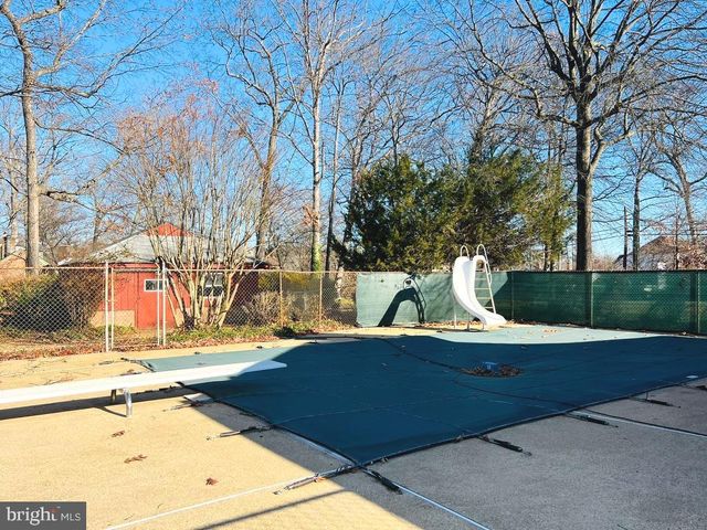 3900 LAUREL RD, Alexandria, VA 22309