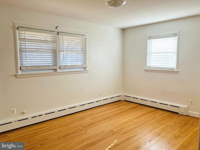 3900 LAUREL RD, Alexandria, VA 22309