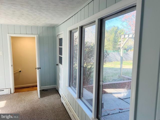 3900 LAUREL RD, Alexandria, VA 22309
