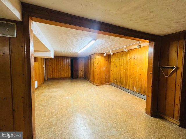 3900 LAUREL RD, Alexandria, VA 22309