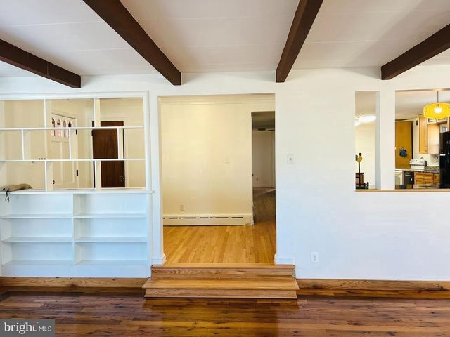3900 LAUREL RD, Alexandria, VA 22309