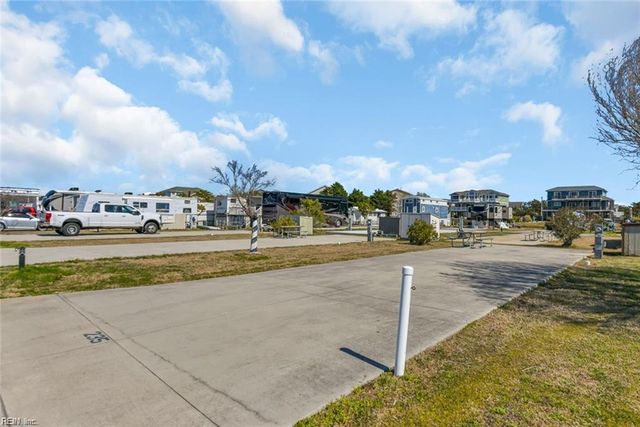 3665 Sandpiper RD # 235, Virginia Beach, VA 23456
