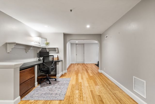 3 Garden Lane 3, Wakefield, MA 01880