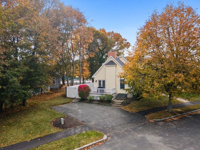 3 Garden Lane 3, Wakefield, MA 01880