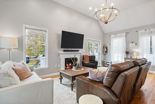 3 Garden Lane 3, Wakefield, MA 01880