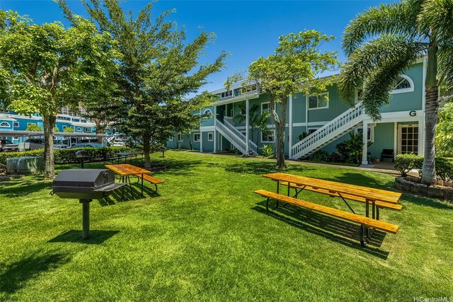 355 Aoloa Street N-102, Kailua, HI 96734