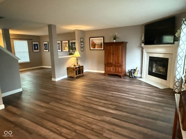 10022 Sapphire Berry Lane, Fishers, IN 46038
