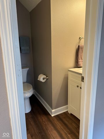 10022 Sapphire Berry Lane, Fishers, IN 46038