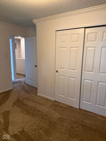 10022 Sapphire Berry Lane, Fishers, IN 46038