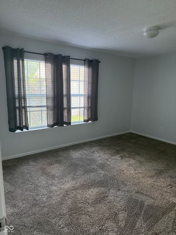 10022 Sapphire Berry Lane, Fishers, IN 46038