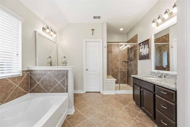 16014 Mark Crest Drive, Hockley, TX 77447