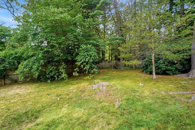 8 Patterson Rd 8, Lexington, MA 02421