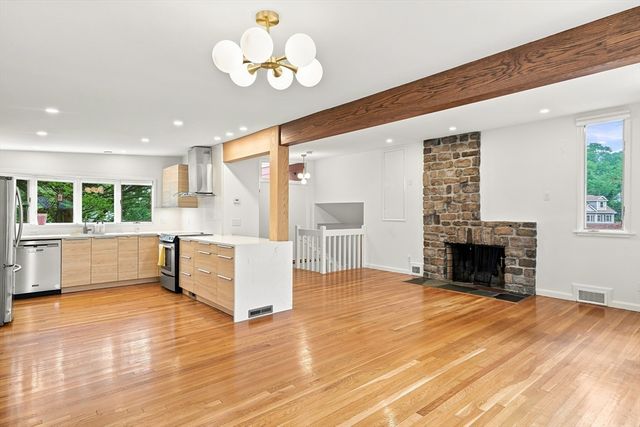 8 Patterson Rd 8, Lexington, MA 02421