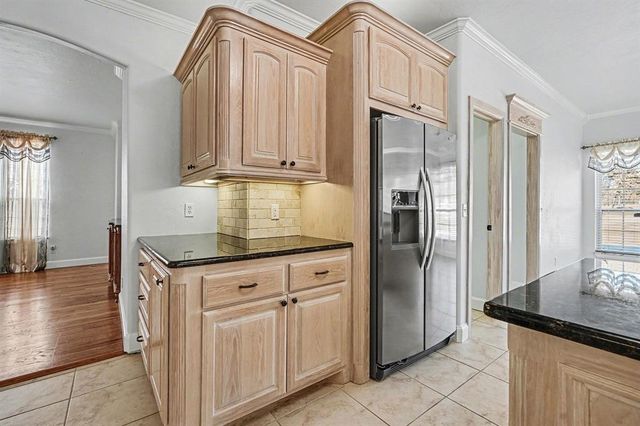 4551 Highland Lake Drive, Norman, OK 73026