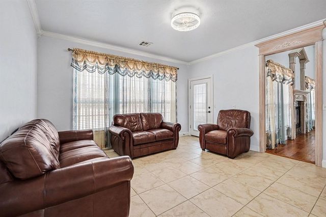 4551 Highland Lake Drive, Norman, OK 73026