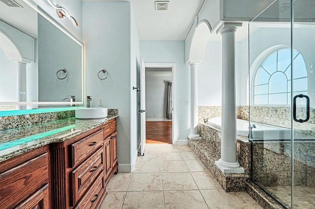 4551 Highland Lake Drive, Norman, OK 73026