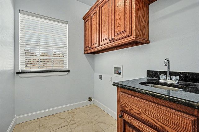 4551 Highland Lake Drive, Norman, OK 73026