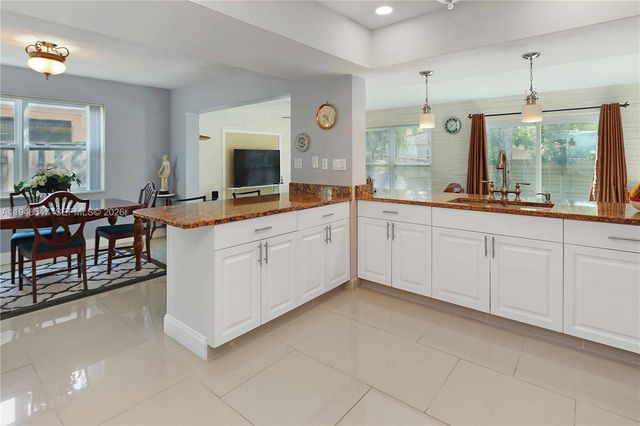 1308 Hollywood Blvd, Hollywood, FL 33019