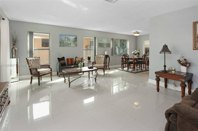 1308 Hollywood Blvd, Hollywood, FL 33019