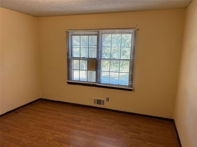 1530 OLEANDER SW Lane, Lilburn, GA 30047