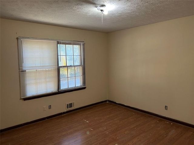 1530 OLEANDER SW Lane, Lilburn, GA 30047