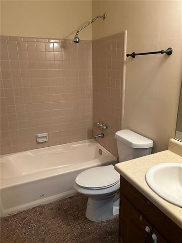 1530 OLEANDER SW Lane, Lilburn, GA 30047
