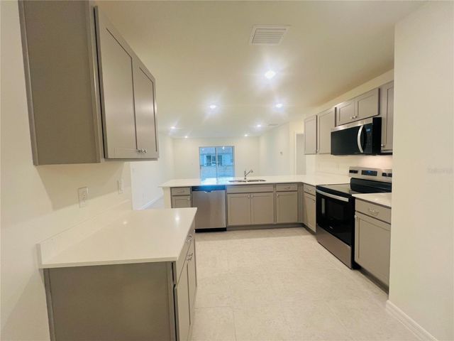 20 SLUMBER PATH, Palm Coast, FL 32164